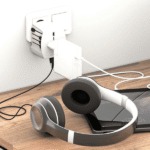 SKROSS-World-Travel-Adapter-MUV-USB