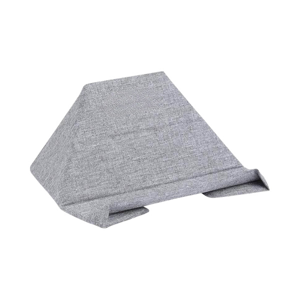 Sustainable foldable stand for professionals