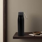 Hydrazo vacuum insulated stainless steel bottle with spray painted finish